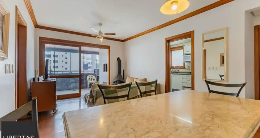 Apartamento com 3 quartos, 1 suíte, 3 vagas e elevador no Bairro São João.