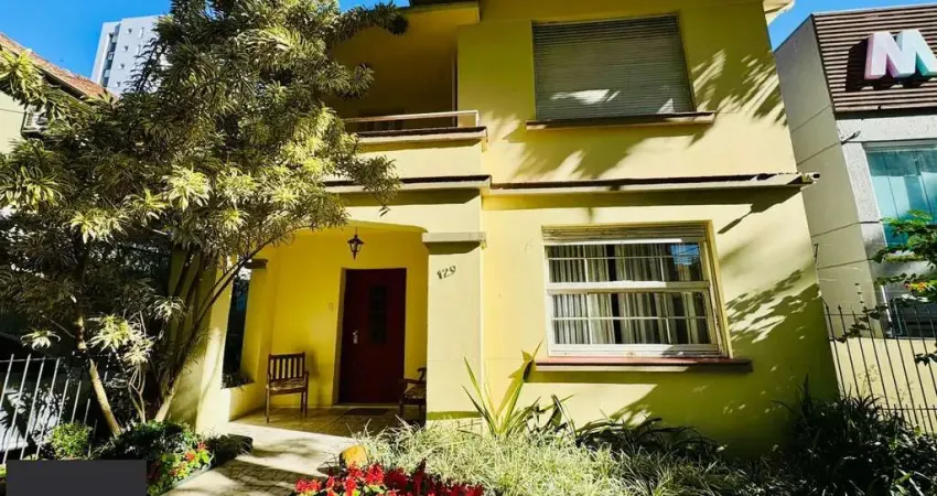 Casa com 4 quartos à venda na Rua Professor Langendonck, 129, Petrópolis, Porto Alegre
