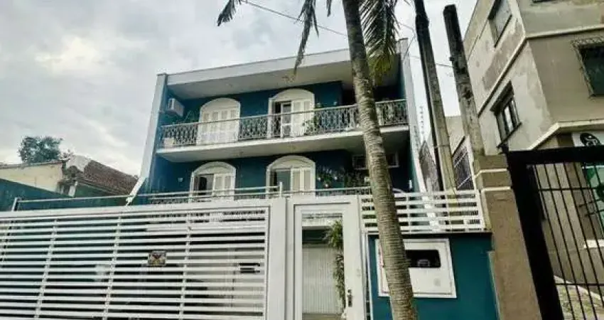 Casa com 6 quartos à venda na Avenida José Gertum, 126, Chácara das Pedras, Porto Alegre