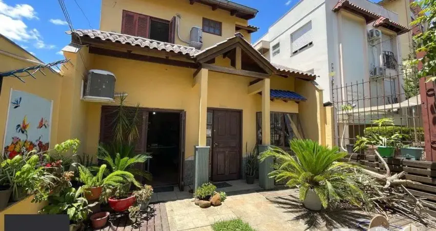 Casa com 4 quartos à venda na Rua Antônio Ribeiro, 160, Santo Antônio, Porto Alegre
