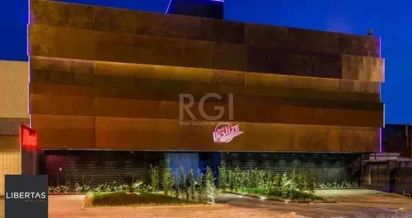 Casa comercial à venda na Avenida Sertório, 3163, Santa Maria Goretti, Porto Alegre