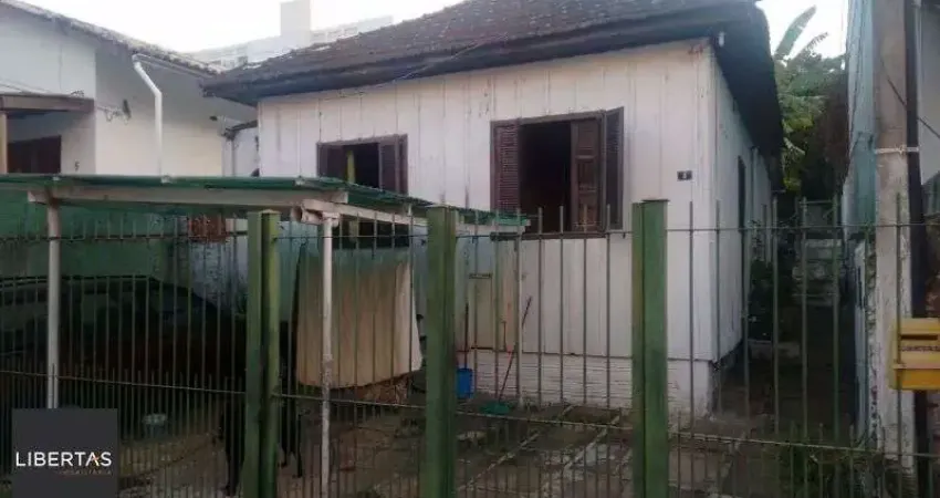 Casa com 4 quartos à venda na Rua Camaquã, 433, Camaquã, Porto Alegre