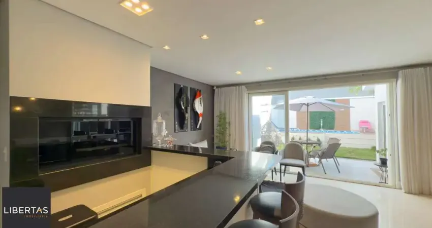 Casa para Comprar com 4 dormitórios, 386 m² - Chácara das Pedras - Porto Alegre