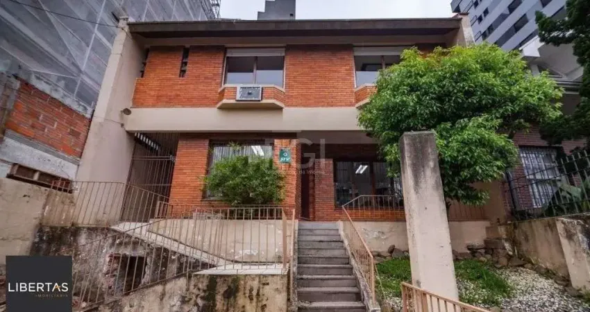 Casa Com 3 dormitórios Para Comprar , 300 m² - Rio Branco - Porto Alegre/RS