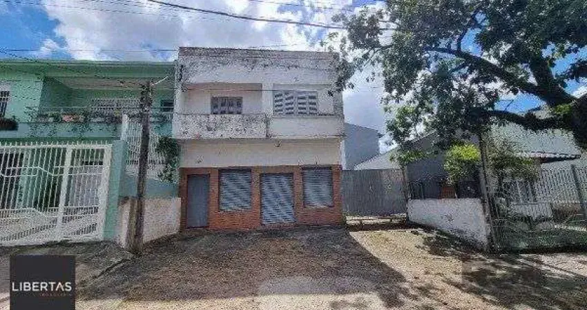Casa /Sobrado com apartamento e loja, estacionamento, a venda no Bairro Jardim Itu. Lojão embaixo com dois banheiros e divisórias,