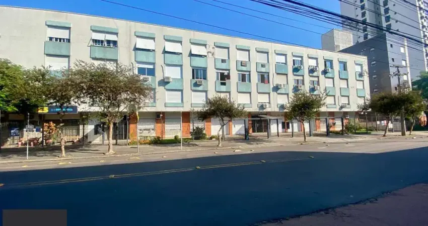 Apartamento 2 dormitórios com vaga de garagem, bairro Menino Deus