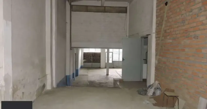 Barracão / Galpão / Depósito à venda na Avenida Professor Oscar Pereira, 1881, Glória, Porto Alegre