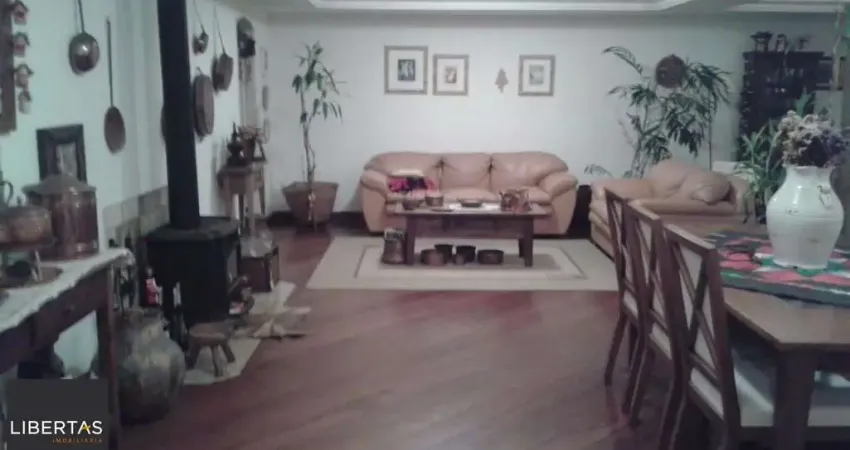 Casa para Venda - 430m², 3 dormitórios, sendo 1 suites, 4 vagas - Jardim Isabel