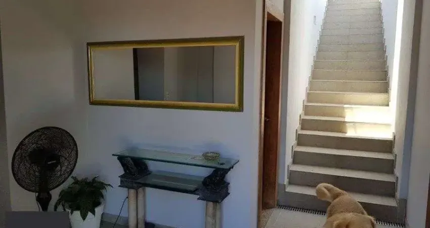 Casa para Venda - 200m², 4 dormitórios, sendo 1 suites, 4 vagas - Santa Tereza