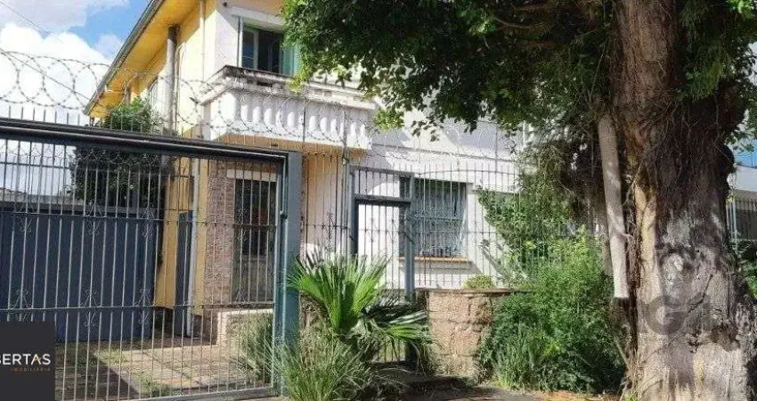 Casa para venda na Avenida Patria, São Geraldo, para fins residenciais ou comerciais, com aproximadamente 300 m²,
