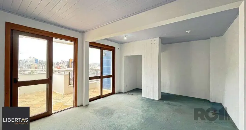 Cobertura de 1 dormitório com uma vaga de garagem no bairro Independência em Porto Alegre