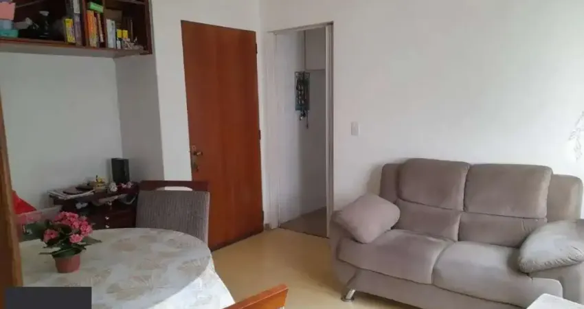 Apartamento com 02 dormitórios com estacionamento convenção