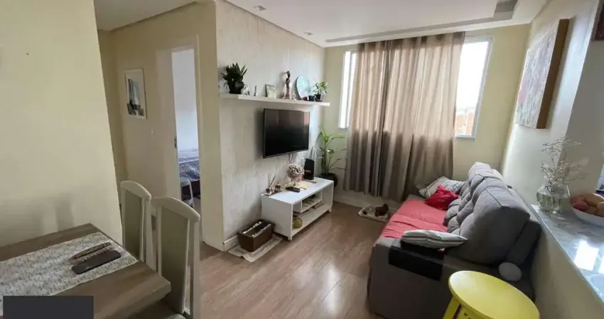 Apartamento semi mobiliado 2 dormitórios 1 vaga de garagem na Rua Sadi Castro.