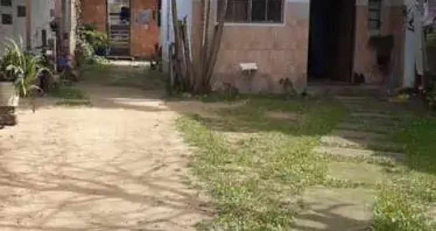 Casa com 3 quartos à venda na Rua Sete Mil e Três, 30, Restinga, Porto Alegre