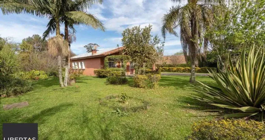 Casa para Venda - 379m², 4 dormitórios, sendo 2 suites, 3 vagas - Ponta Grossa