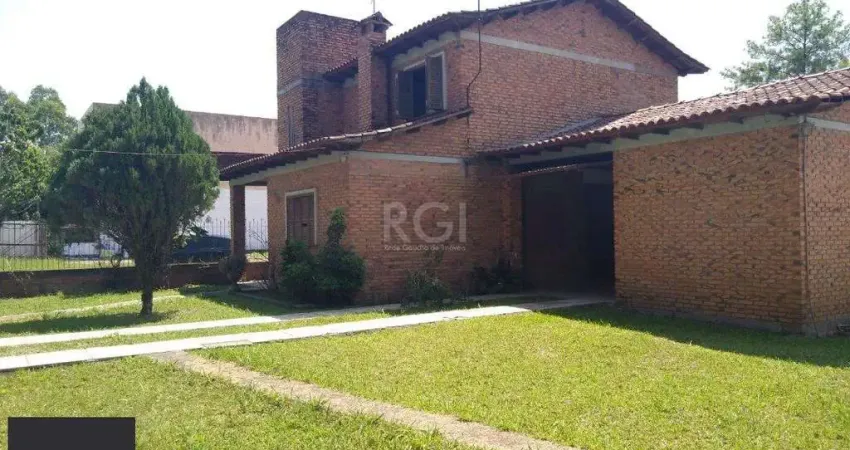Casa para Venda com 2 dormitórios e 3 vagas no bairro Belém Novo