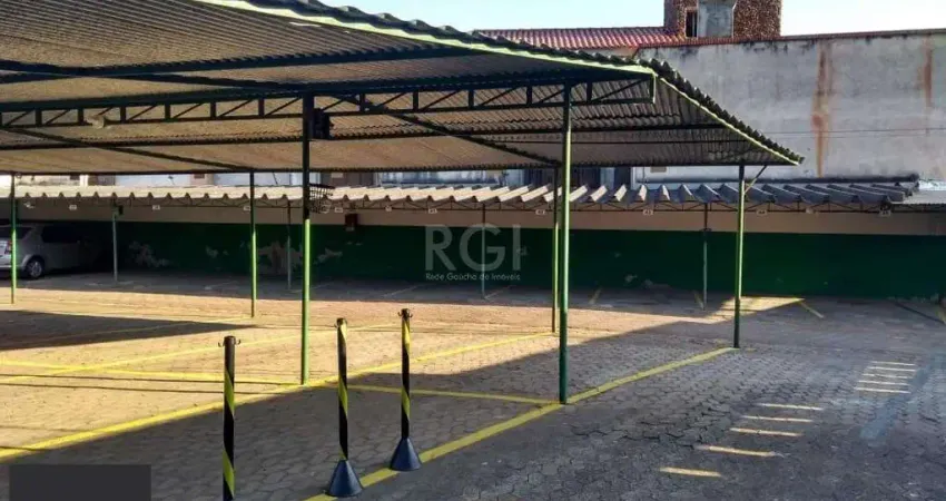 Terreno com 2 lotes individualizados com 32X31,5, com 992m² próximo à Cristiano Fischer