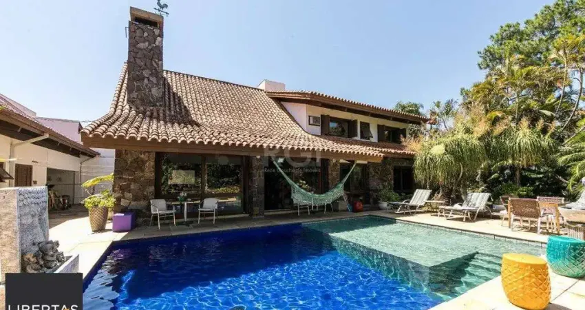 Casa para Venda - 370m², 5 dormitórios, sendo 2 suites, 7 vagas - Vila Assunção