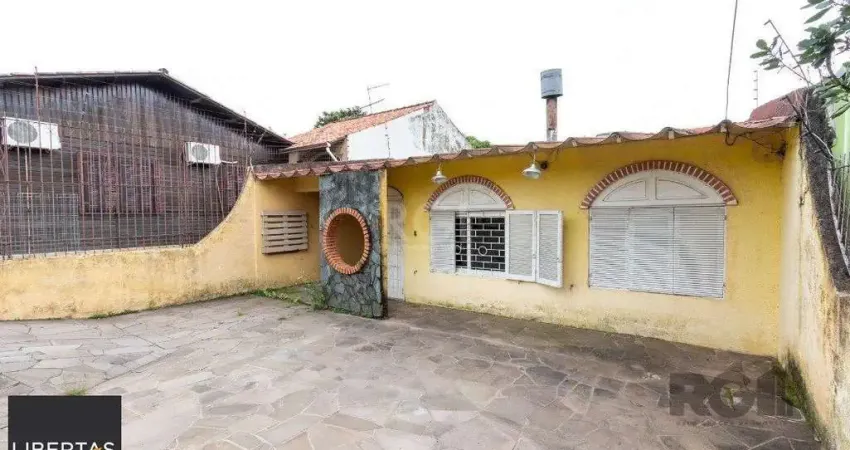 Casa com 3 quartos à venda na Estrada Aracaju, 70, Vila Nova, Porto Alegre