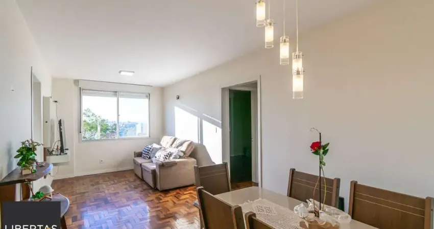 Apartamento à Venda no Bairro Medianeira, 2 Dormitórios, Reformado e com Excelente Infraestrutura