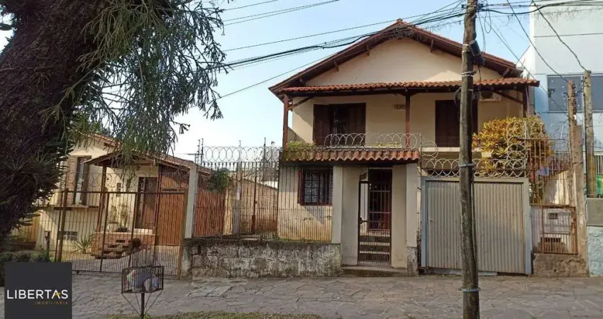 Casa com 3 quartos à venda na Avenida Doutor Petrônio Portella, 1415, Parque Santa Fé, Porto Alegre