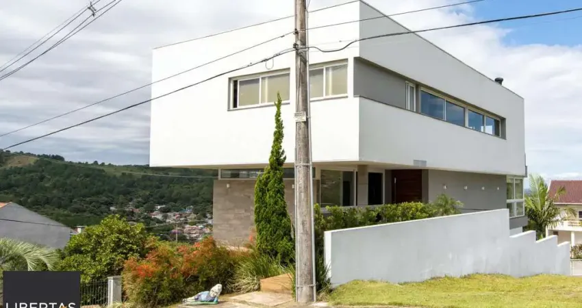 Luxuosa Casa em Condomínio de Alto Padrão com vista para Guaiba