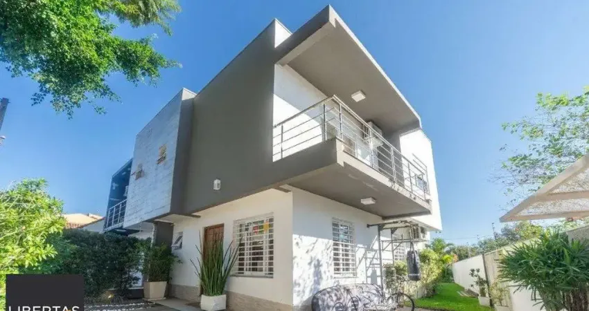 Casa, totalmente mobiliada, 3 dormitórios, 1 uma suíte com closet e sacada