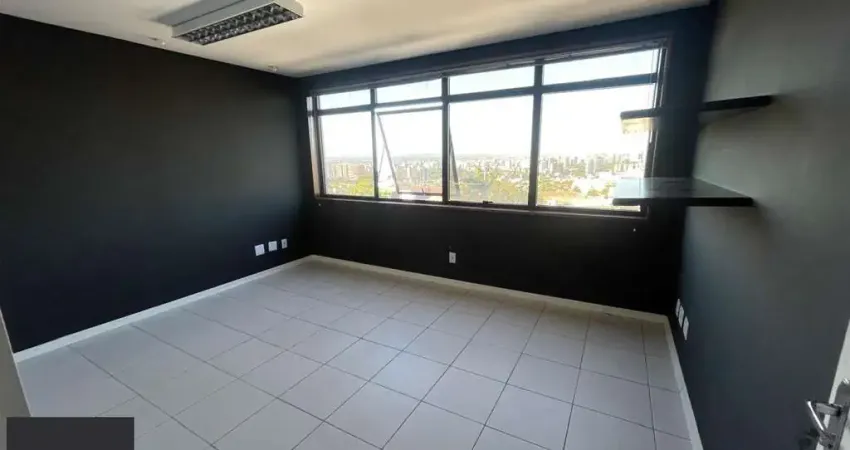 ala comercial desocupada à venda no coração do bairro Boa Vista, em Porto Alegre, Rio Grande do Sul!