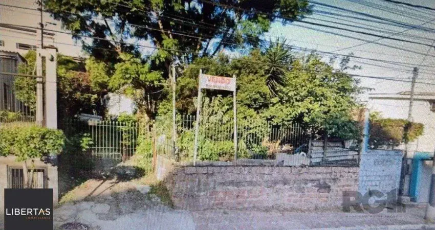 Casa à venda na Avenida Eduardo Prado, 540, Cavalhada, Porto Alegre