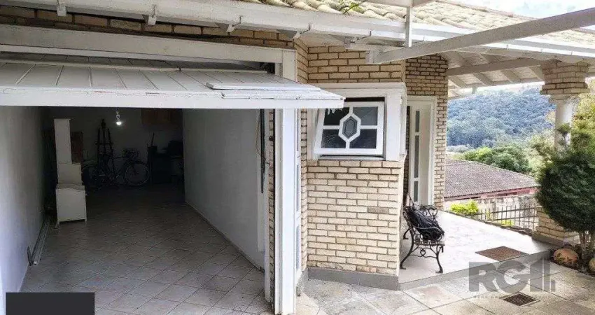 Casa com 3 quartos à venda na Rua Altos da Amapá, 120, Vila Nova, Porto Alegre