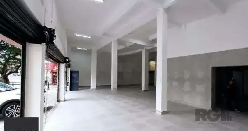 Libertas imobiliária aluga loja na Av. Assis Brasil com 530m²-Passo D`areia