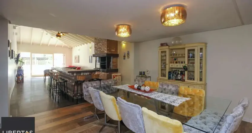 Casa com 3 quartos à venda na Rua Doutor Paulo Franco dos Reis, 30, Boa Vista, Porto Alegre