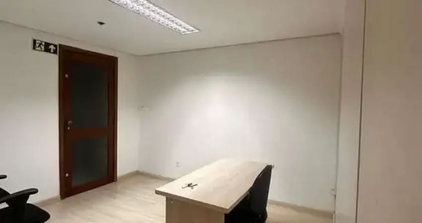 Belíssima Sala Comercial no Centro Histórico de Porto Alegre.