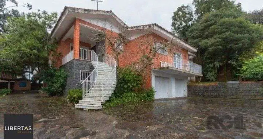 Casa, 1873 M² para Comprar com 4 Dormitórios e 6 Vagas Estacionamento