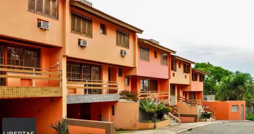 Ótima Casa condomínio pronta para morar, semi mobiliada, Bairro Menino Deus