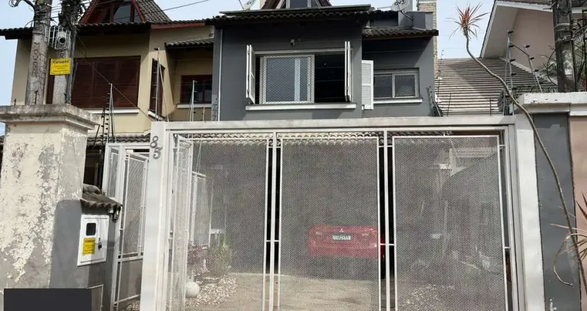 Casa com 3 quartos à venda na Rua Engenheiro Coelho Parreira, 85, Ipanema, Porto Alegre