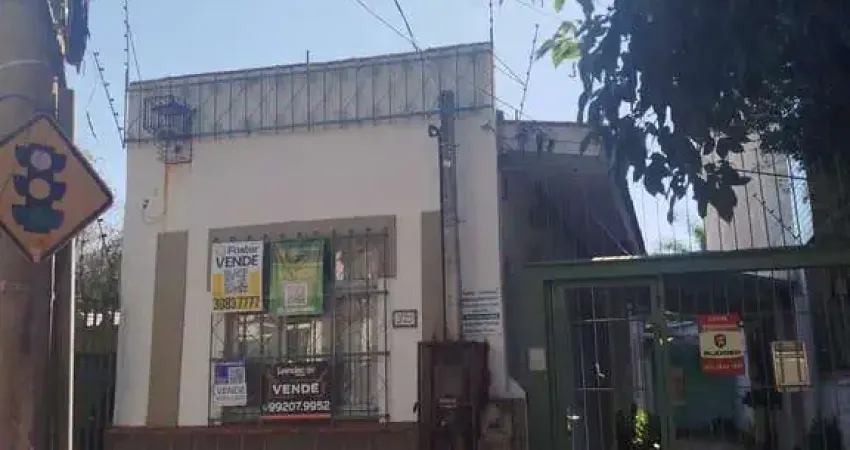 Casa com 2 quartos à venda na Rua Doutor Alcides Cruz, 379, Santa Cecília, Porto Alegre