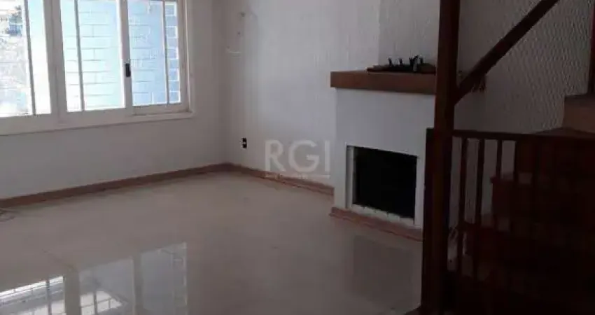 Casa para Venda - 205m², 2 dormitórios, sendo 1 suites, 2 vagas - Ipanema