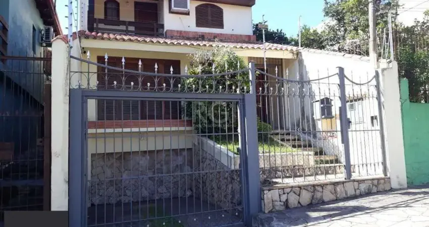 Casa para Venda - 184.41m², 3 dormitórios, sendo 1 suites, 1 vaga - Santo Antonio