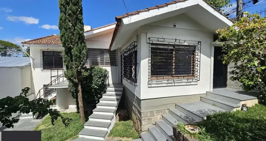 Casa com 3 quartos à venda na Rua Indianápolis, 178, Três Figueiras, Porto Alegre