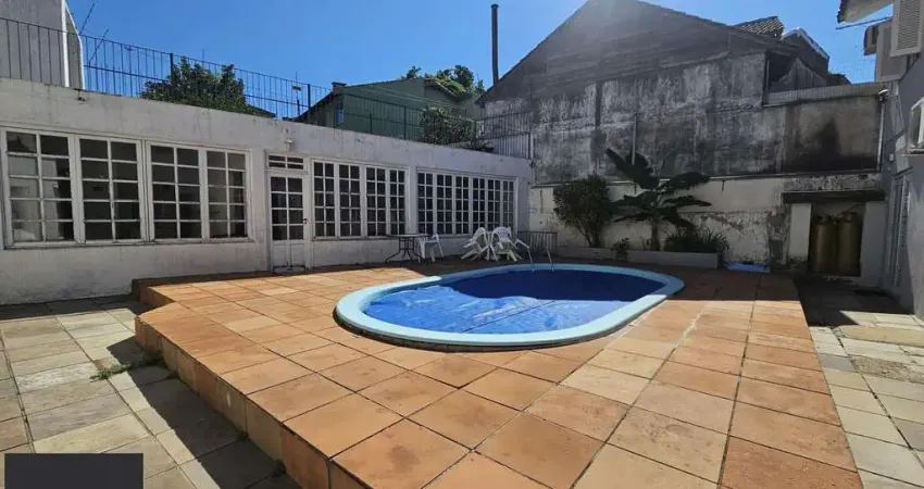 Sobrado com 3 suítes + dormitórios no térrreo | piscina | e muito mais