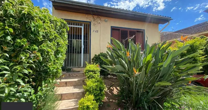 Casa com 3 quartos à venda na Avenida Veiga, 743, Coronel Aparício Borges, Porto Alegre