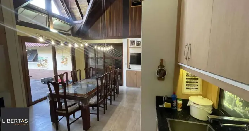 Casa com 4 quartos à venda na Rua Leite de Castro, 128, Jardim Itu Sabará, Porto Alegre