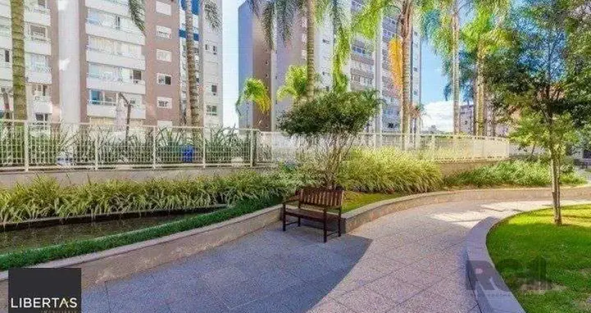 apartamento de 3 dormitórios, com 3 suítes no bairro Menino Deus