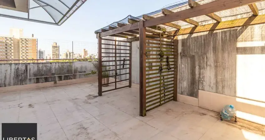 Cobertura no Menino Deus de 3 dormitórios e 2 vagas DESOCUPADO