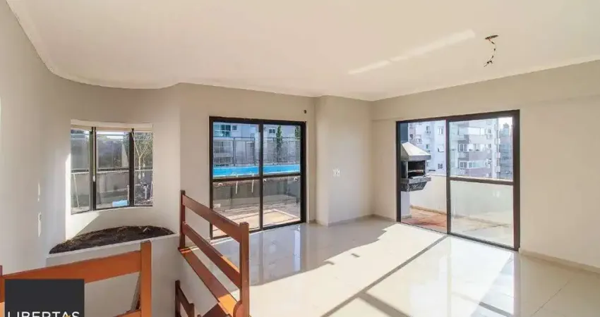 Cobertura de 3 quartos com piscina e 2 vagas no Bairro Mont Serrat.