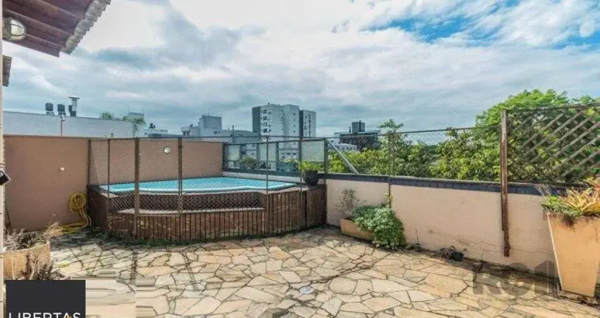 Ampla Cobertura de 181m² com 2 Quartos, Suíte e 2 Vagas no Bairro São João!