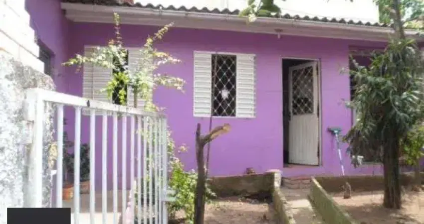 Casa para Venda - 150m², 3 dormitórios, 2 vagas - Chácara Das Pedras