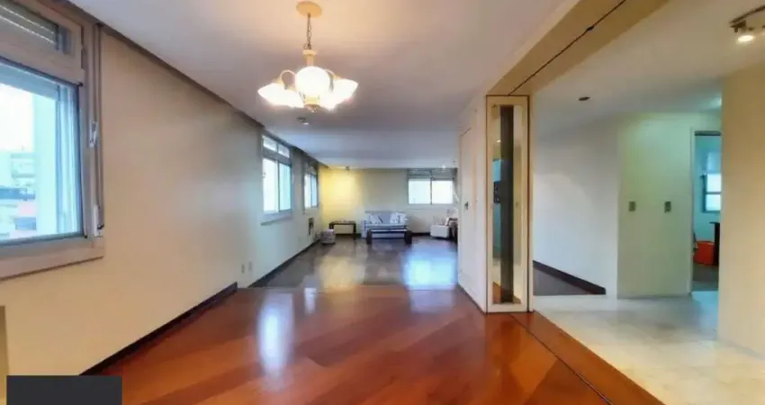 Vende-se apartamento com 3 quartos(1 suíte), 184m² e 2 vagas - Bom Fim