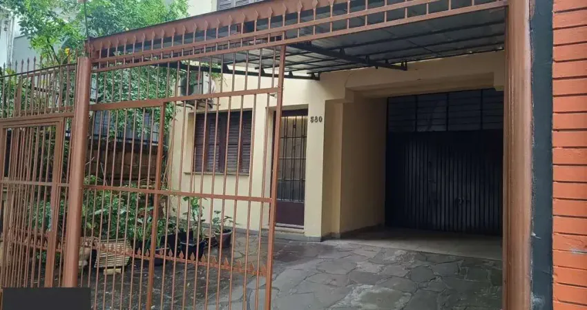 Casa com 3 quartos à venda na Rua Vasco da Gama, 580, Rio Branco, Porto Alegre